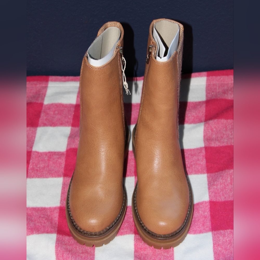 ✨🆕✨ Combat Boots - Picture 5 of 14